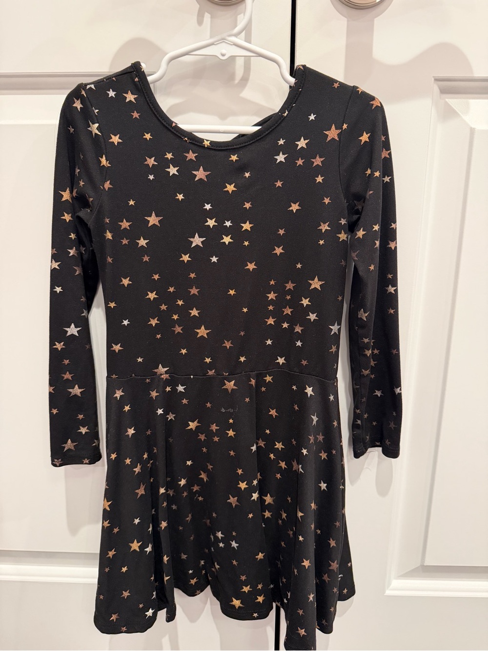 Pixielane Girls' Black Star-Print Long Sleeve Skater Dress - size 6 like new